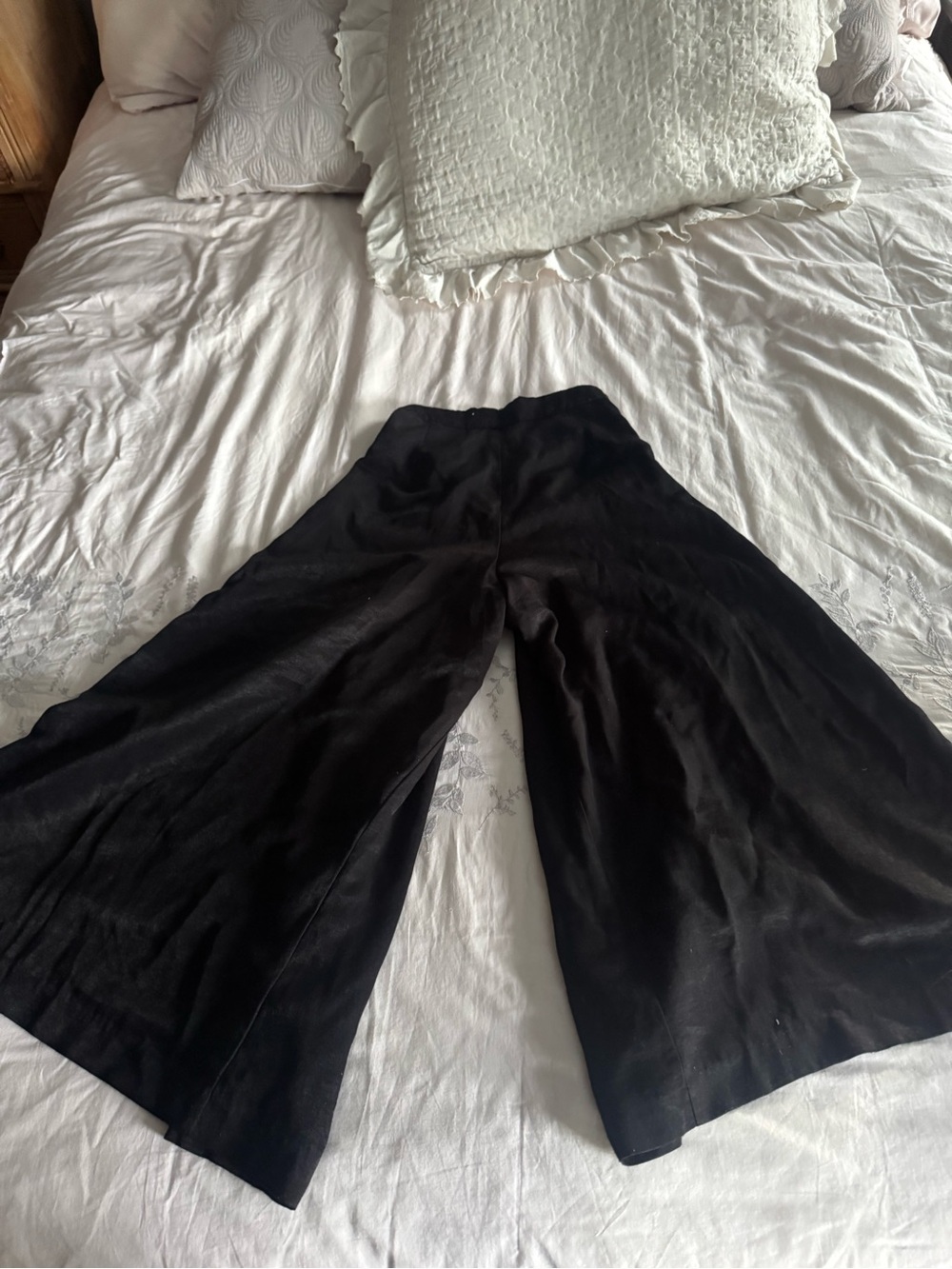 MINKPINK Black A-Line Wide-Leg Skirt